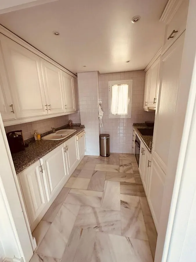 Apartamento En Puerto Marina Benalmadena Apartment 0*,